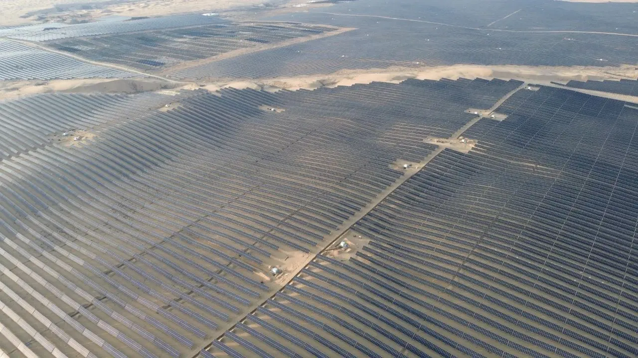 ESET Solar System Applying in Desert (4)